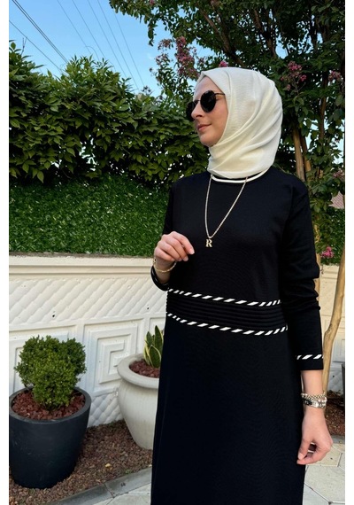Rabia Şamlı Samanyolu Siyah Triko Elbise Normal