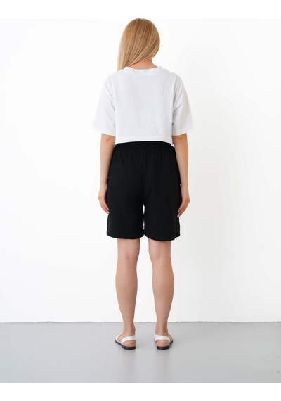 The Voler Müslin Şort Kadın Yüksek Bel Oversize Rahat Kesim Cepli %100 Pamuklu Yazlık Şort Siyah The Voler Müslin Şort Kadın Yüksek Bel Oversize Rahat Kesim Cepli %100 Pamuklu Yazlık Şort Siyah