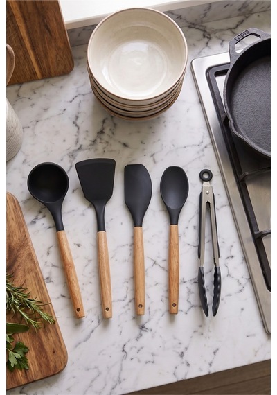 Bambu Saplı Siyah Silikon Mutfak Servis Seti 5 Parça Yanmaz Yapışmaz Silikon Uçlu Kepçe, Spatula, Kaşık Ve Kilitli Mutfak Maşası Premium Kalite Siyah Siyah Bambu Saplı Siyah Silikon Mutfak Servis Seti 5 Parça Yanmaz Yapışmaz Silikon Uçlu Kepçe, Spatula, Kaşık Ve Kilitli Mutfak Maşası Premium Kalite Siyah Siyah
