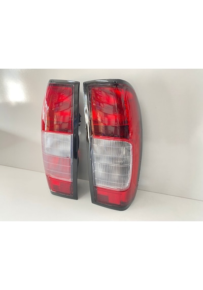 Nissan Yd25 Skystar 2003-2012 Stop Lamba Takım Sağ - Sol