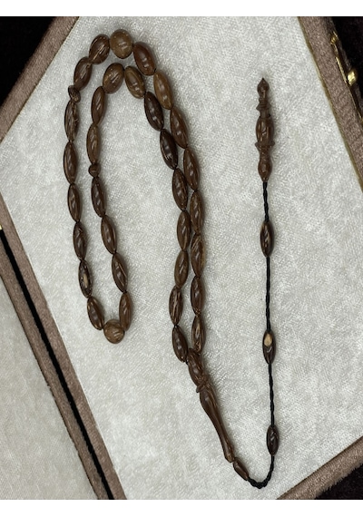 Sistemli Arpa Kesim Koyu Bal Kahvesi Sırçalı Doğal Kuka Tesbih 6x10 Mm Kahverengi
