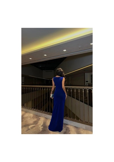 DefyModa Kadın Yırtmaçlı Maxi Askılı Abiye Elbise Saks