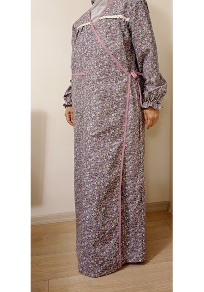 Pembe Ve Gri Çiçekli Namaz Elbisesi Gri Çiçekli