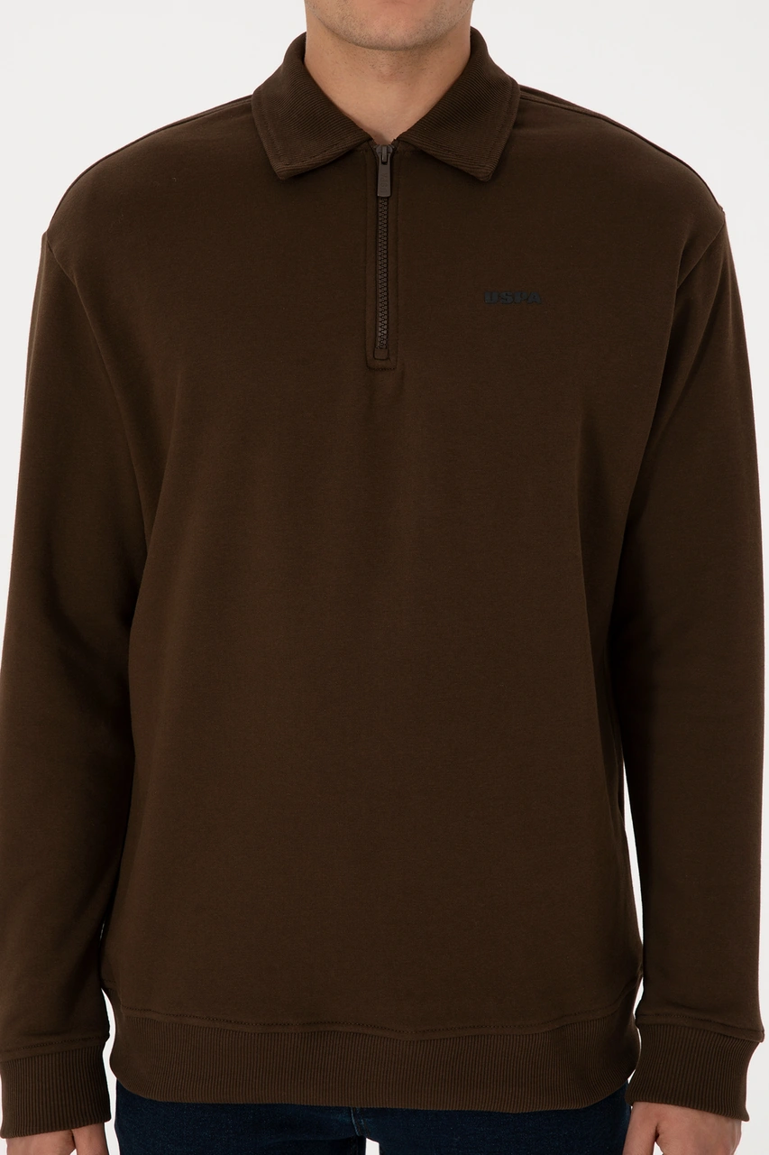 U.S. Polo Assn. Erkek Regular Fit Yarım Fermuarlı Şardonlu Kahverengi Basic Sweatshirt 50313783-VR029 U.S. Polo Assn. Erkek Regular Fit Yarım Fermuarlı Şardonlu Kahverengi Basic Sweatshirt 50313783-VR029