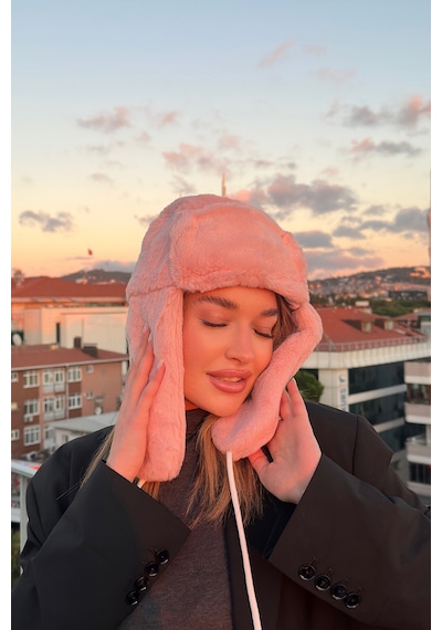 Mollycrush Kadın Pudra Suni Kürk Peluş Tüylü Elit Ponponlu Şapka Bere Pudra
