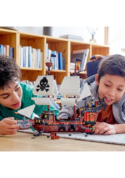 LEGO® Creator 3’ü 1 Arada Korsan Gemisi 31109 - 9+ Yaratıcı Oyuncak Yapım Seti (1264 Parça)