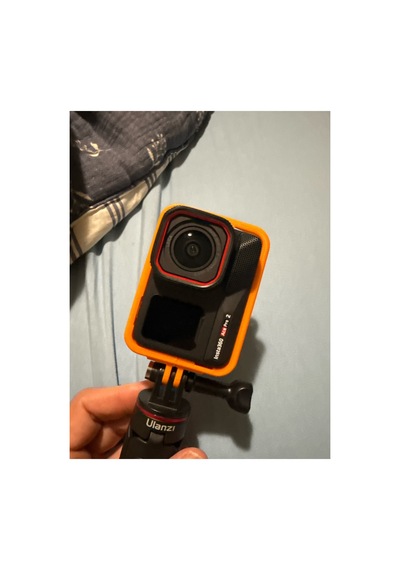 Insta360 Ace Pro 1/2 Dikey Çekim Aparatı Turuncu