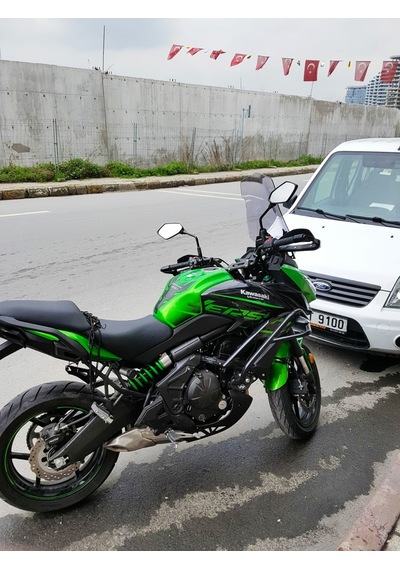 15-18 Kawasaki Versys Uzun Ön Cam Zeus Açık Füme 48cm 4mm