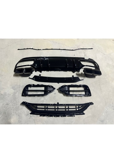 Mercedes C Serisi W205 Makyajsız Uyumlu C63 İçin Makyajlı Dönüşüm Seti
