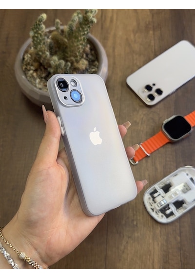 Apple iPhone 13 Uyumlu Süper İnce Mat Ultra Thin Silikon Kılıf Buzlu Beyaz