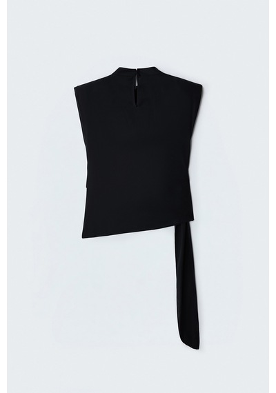 Sateen Kuşak Detaylı Aksesuarlı Bluz - Siyah-137610