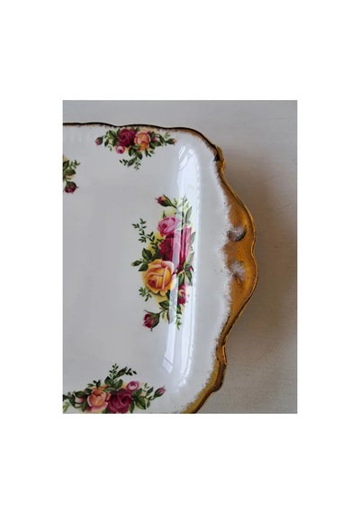 Old Country Roses İngiliz Antika Porselen Tepsi Kırmızı-beyaz