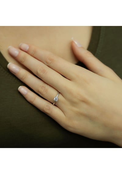 Lova G Renk 0,26 Karat Pırlanta Tektaş Yüzük - 1020115
