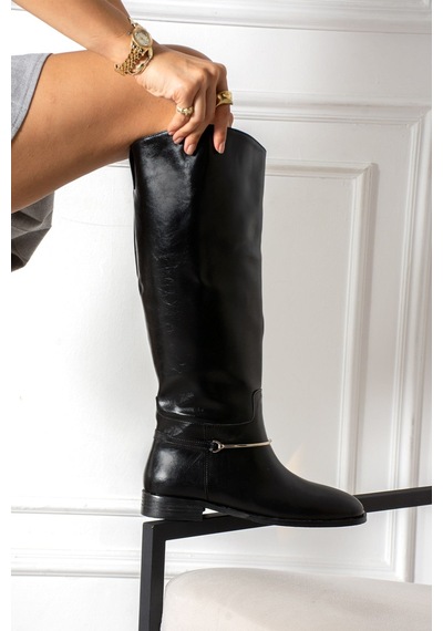 Dabab Shoes Rustle Kadın Siyah Kırışık Cilt Metal Halka Detaylı Sıcak Astarlı Kaymaz Taban 3 Cm Topuklu Uzun Konç Çizme Dabab Shoes Rustle Kadın Siyah Kırışık Cilt Metal Halka Detaylı Sıcak Astarlı Kaymaz Taban 3 Cm Topuklu Uzun Konç Çizme