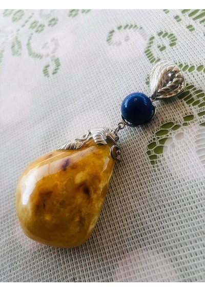 Doğal Kaya Damla Kehribar Lapis Lazuli Taşlı Kolye Ucu 28,8 Gram