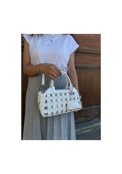 Just Polo Kadın Yeni Sezon Örgü Detaylı Ayarlanabilir Askılı Şık Çapraz El & Omuz Çantası Ebat : 26 X 17 Cm Rugan Beyaz