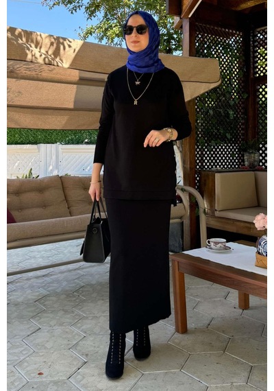 Rabia Şamlı Sezen Triko Takım Siyah Çok Renkli