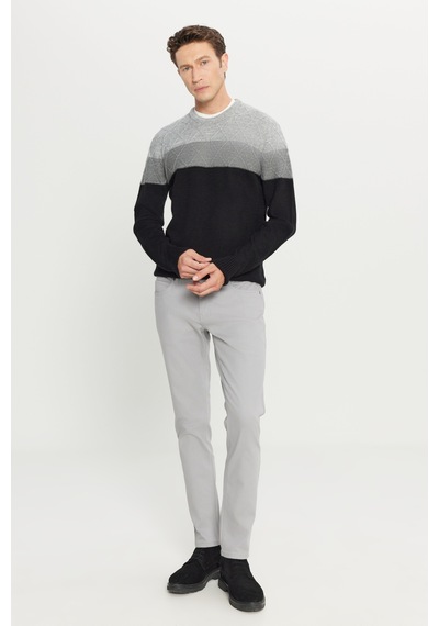 AC&Co / Altınyıldız Classics Erkek Grı-sıyah Standart Fit Normal Kesim Bisiklet Yaka Colorblock Desenli Yünlü Triko Kazak Gri - Siyah AC&Co / Altınyıldız Classics Erkek Grı-sıyah Standart Fit Normal Kesim Bisiklet Yaka Colorblock Desenli Yünlü Triko Kazak Gri - Siyah