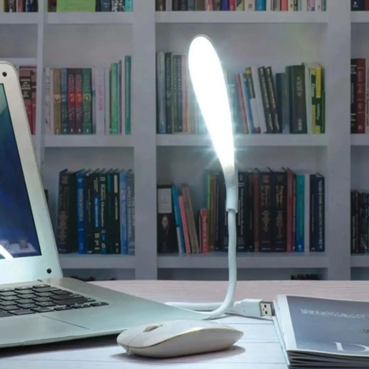 Mcg Usb Girişli 14 Ledli 3 Kademeli Dokunmatik Masa/kitap Okuma Lambası Ledi Beyaz Renkli