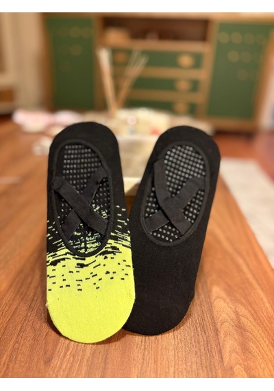 Heren Socks Heren 2'li Kadın Babet Çorap Pamuklu Kaymaz Silikon Taban Yoga Pilates Dans Siyah - Yeşil Heren Socks Heren 2'li Kadın Babet Çorap Pamuklu Kaymaz Silikon Taban Yoga Pilates Dans Siyah - Yeşil