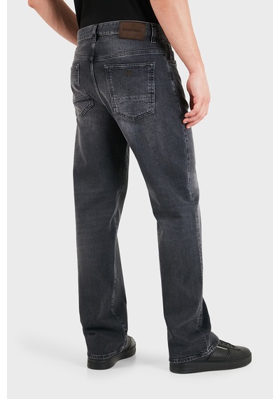 Emporio Armani Relaxed Straight Fit Normal Bel Düz Paça Jeans Erkek Kot Pantolon Em006486 Af29665 M8001 Gri Emporio Armani Relaxed Straight Fit Normal Bel Düz Paça Jeans Erkek Kot Pantolon Em006486 Af29665 M8001 Gri