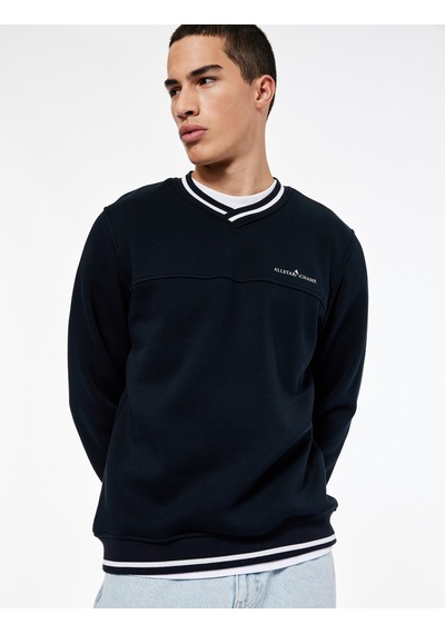 Koton Regular Fit Üç İplik Şardonlu Biyeli İşlemeli V Yaka Uzun Kollu Sweatshirt Lacivert 7wam70029mk Koton Regular Fit Üç İplik Şardonlu Biyeli İşlemeli V Yaka Uzun Kollu Sweatshirt Lacivert 7wam70029mk