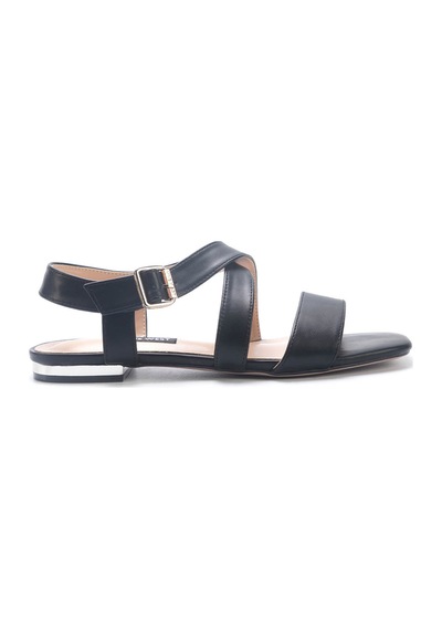 Nine West Etrına 5fx Siyah Kadın Düz Sandalet 000000000101928725 Siyah