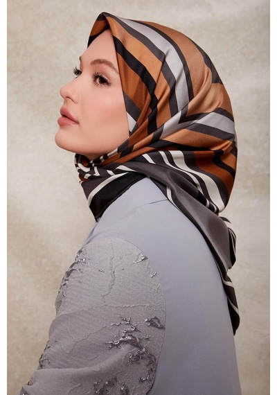 Levidor Kare Desenli Twill İpek Eşarp-0920 Füme