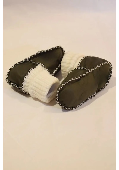 Bebek Yeşil Beyaz Çoraplı Kuzu Derisi Patik Yeşil