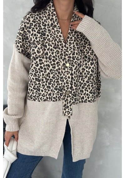 Femelle Kadın Haki Leopar Desen Standart Beden Triko Detaylı Tasarım Oversize Kot Ceket Açık Haki Femelle Kadın Haki Leopar Desen Standart Beden Triko Detaylı Tasarım Oversize Kot Ceket Açık Haki