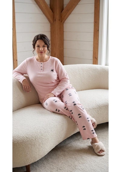 Eyfuze Kadın Kışlık Büyük Beden Desenli Yakası Düğmeli Uzun Kollu Pijama Takımı Siyah - Pembe