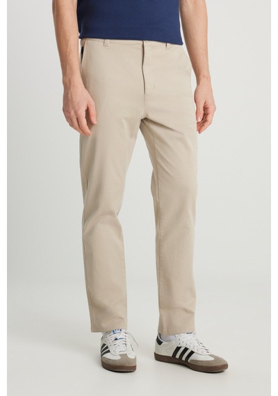 Wrangler Slim Fit Dar Kesim Normal Bel Darpaça Bej Chino Pantolon Beige-wm01003614
