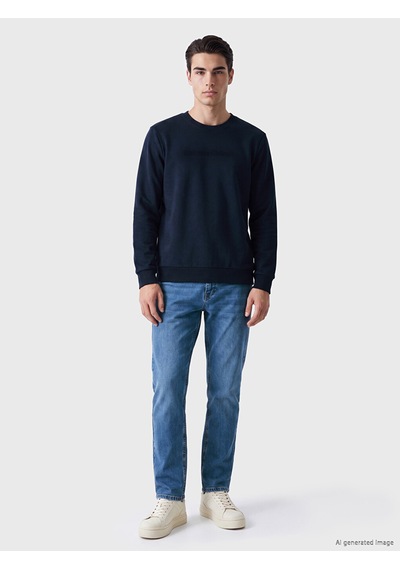 Lcwaıkıkı Classic Lacivert Bisiklet Yaka Nakışlı Erkek Kalın Sweatshirt