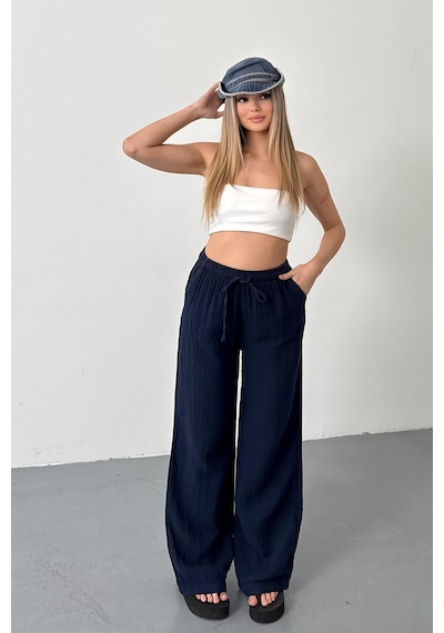Jee Lee Kadın Beli Ayarlanabilir Çift Cepli Bol Paça Pantolon Lacivert - 26y 4010 Lacivert Jee Lee Kadın Beli Ayarlanabilir Çift Cepli Bol Paça Pantolon Lacivert - 26y 4010 Lacivert