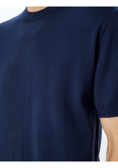 Koton Regular Fit Bisiklet Yaka Viskon Basic Kısa Kollu Triko Tişört Lacivert 5sam70022ht Lacivert
