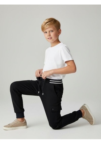 Zekids Erkek Çocuk Scuba Kumaş İçi Şardonlu Beli Paçası Lastikli Kargo Pantolon-16322 Lacivert Zekids Erkek Çocuk Scuba Kumaş İçi Şardonlu Beli Paçası Lastikli Kargo Pantolon-16322 Lacivert