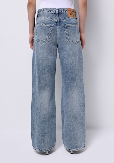 Colin's Colins Regular Fit Yüksek Bel Geniş Paça Kadın Pamuk Light Indigo Denim Jean Pantolon Cl1075828 Q1.v1 Dn08139 Mavi Colin's Colins Regular Fit Yüksek Bel Geniş Paça Kadın Pamuk Light Indigo Denim Jean Pantolon Cl1075828 Q1.v1 Dn08139 Mavi