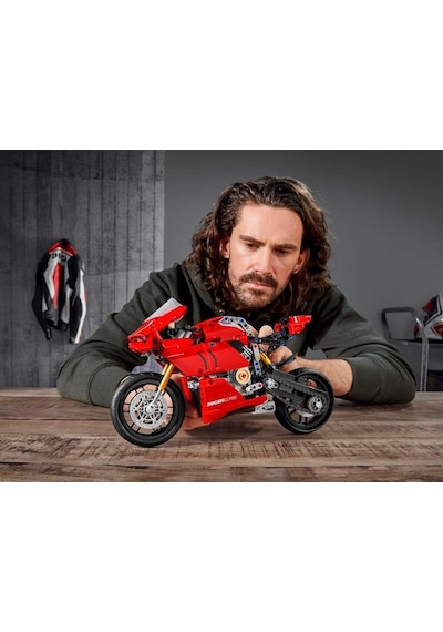 LEGO® Technic 42107 Ducati Panigale V4 R 646 Parça