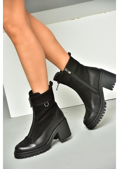 Fox Shoes R654095903 Siyah Hakiki Deri Kalın Topuklu Kadın Bot Siyah