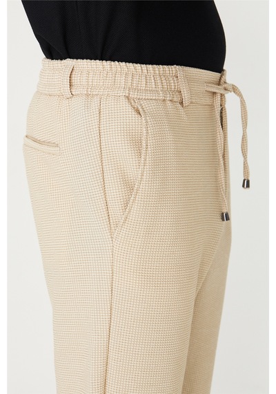 Bej Mikro Desenli Bağcıklı Modern Jogger Pantolon Bej