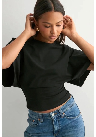 Bozzbozzcollection Yarasa Kollu Siyah Crop Tişört Kadın