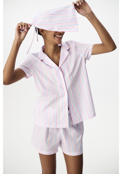 Penti Renkli Travel Çizgili Pamuklu Gömlek Şortlu Pijama Takımı Çok Renkli Penti Renkli Travel Çizgili Pamuklu Gömlek Şortlu Pijama Takımı Çok Renkli