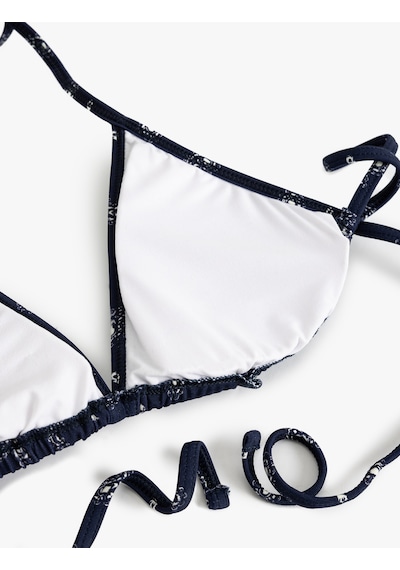 Koton Üçgen Bikini Üstü Şal Desenli Pedli Astarlı Lacivert Desenli 4sak10266mm Lacivert Koton Üçgen Bikini Üstü Şal Desenli Pedli Astarlı Lacivert Desenli 4sak10266mm Lacivert
