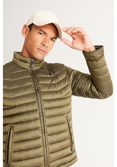 Ac&Co / Altınyıldız Classics Erkek Hakı Standart Fit Normal Kesim Dik Yaka Mont Haki Ac&Co / Altınyıldız Classics Erkek Hakı Standart Fit Normal Kesim Dik Yaka Mont Haki