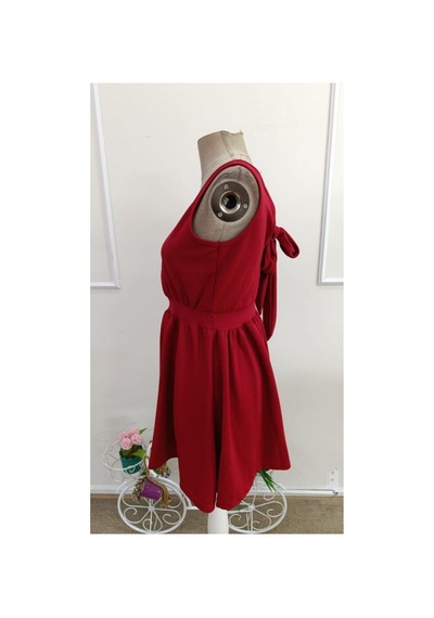 Butik İstanbul Kadın Askılı Kruvaze Yakalı Arkası Fiyonk Detaylı Kısa Janjan Krep Elbise Kırmızı Butik İstanbul Kadın Askılı Kruvaze Yakalı Arkası Fiyonk Detaylı Kısa Janjan Krep Elbise Kırmızı