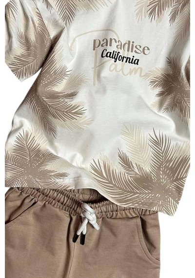Riccotarz Erkek Çocuk Üzeri Palmiye Detaylı Ve Paradise California Baskılı T-shirt Bej Şortlu Takım Bej Riccotarz Erkek Çocuk Üzeri Palmiye Detaylı Ve Paradise California Baskılı T-shirt Bej Şortlu Takım Bej