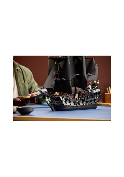 Lego 10365 Captain Jack Sparrow's Pirate  Ship