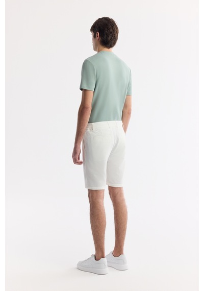 Avva Erkek Beyaz Yanı Lastikli Gofreli Bi-stretch Slim Fit Chino Şort A51y3730