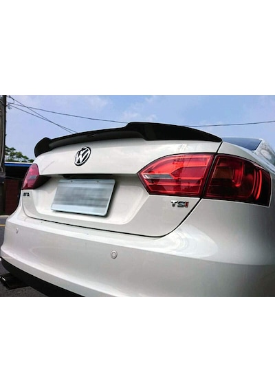 Volkswagen Jetta M4 Spoiler Bagaj Üstü Piano Black Yarasa Siyah
