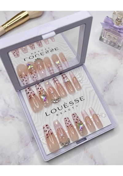 Louésse Cherry Spark Takma Tırnak Seti 12 Li Nude Kırmızı Desenli Taşlı Trend Şık Model